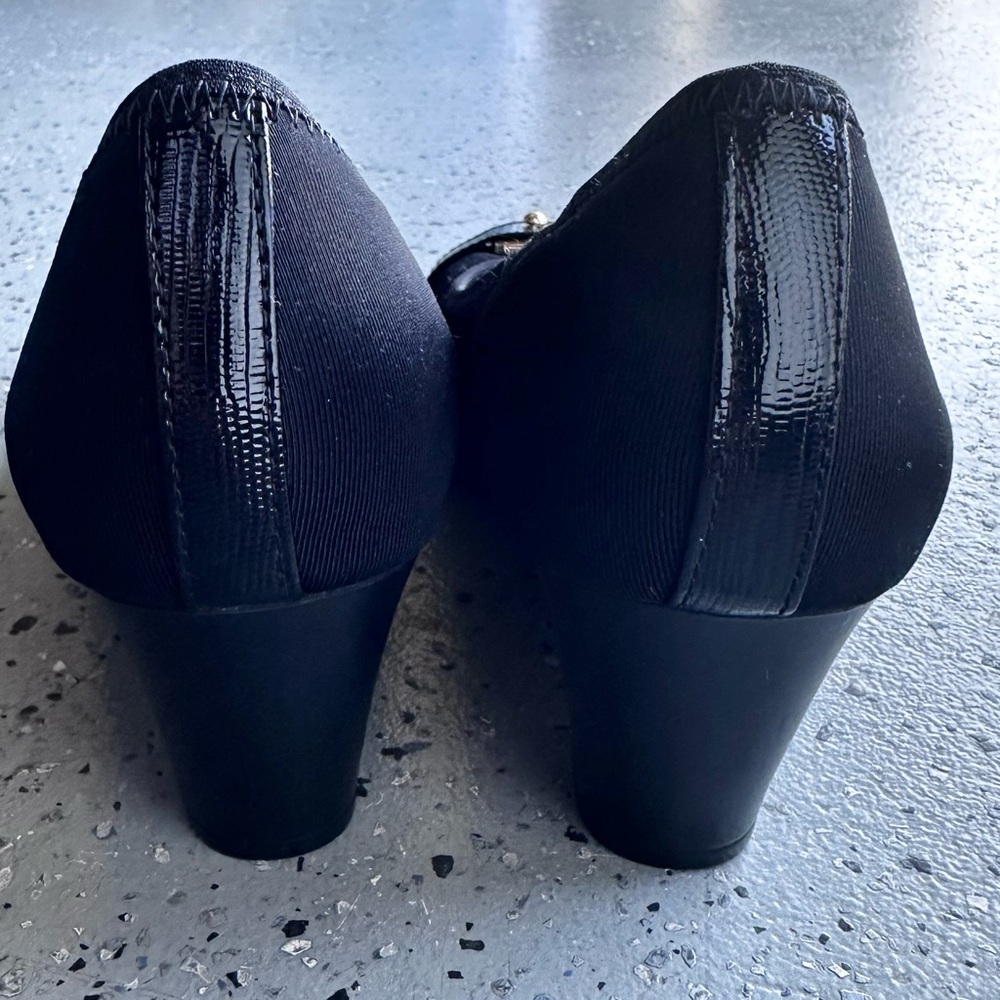 Alfani Step 'N Flex Tomina Wedge Shoes | Size 8 | Classic Black Heels - Picture 5 of 6
